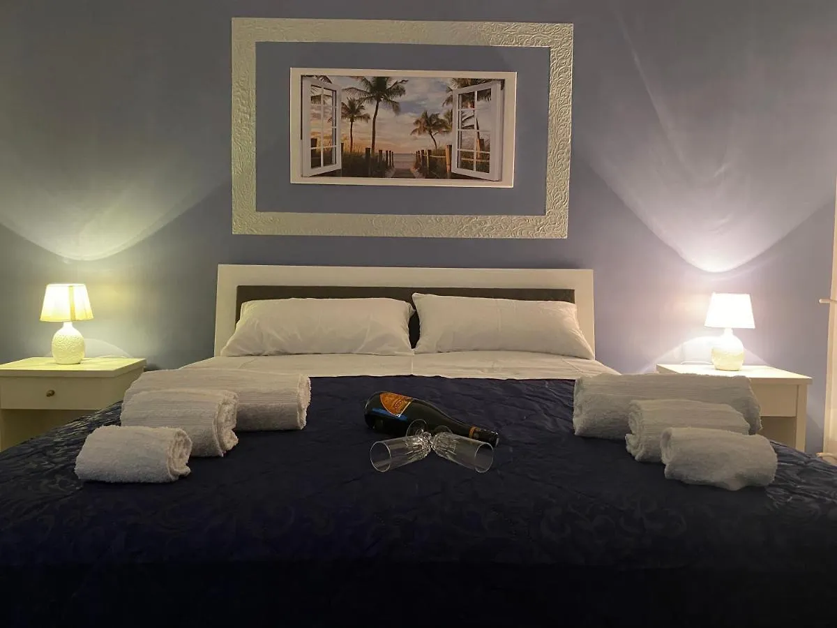 Luna Blu Apartment Palermo 0*,  Italy